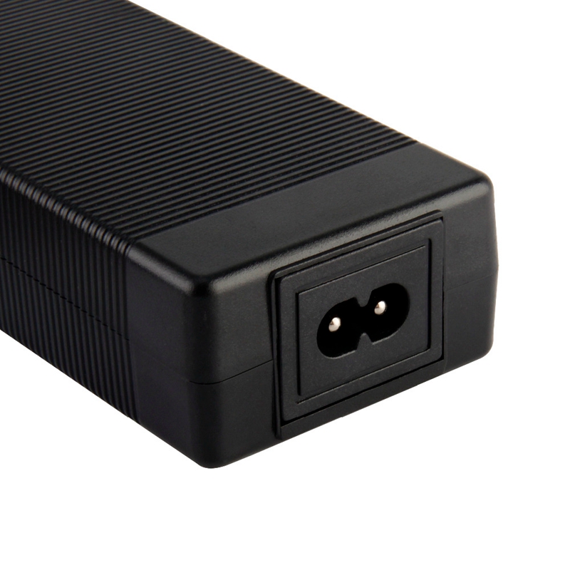 Chargeur de batterie au lithiu - Fish Finder Charger avis et prix